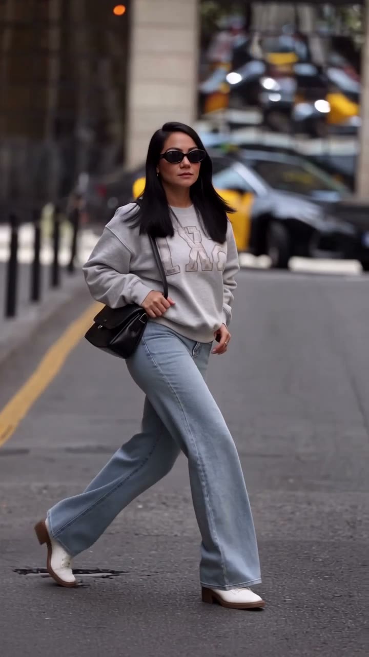 Street Walk AI city walk reference
